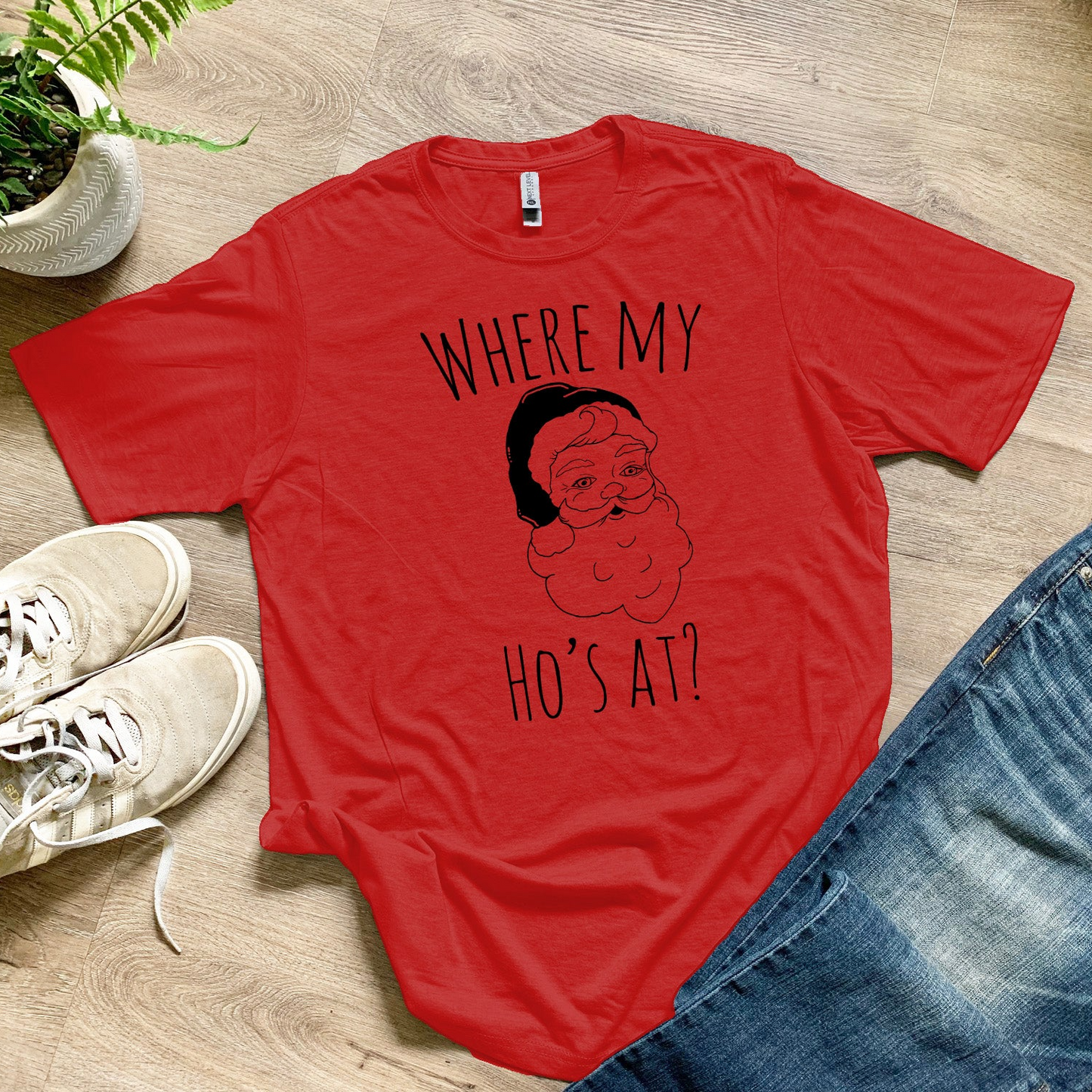 a red t - shirt that says where my ho'sat?