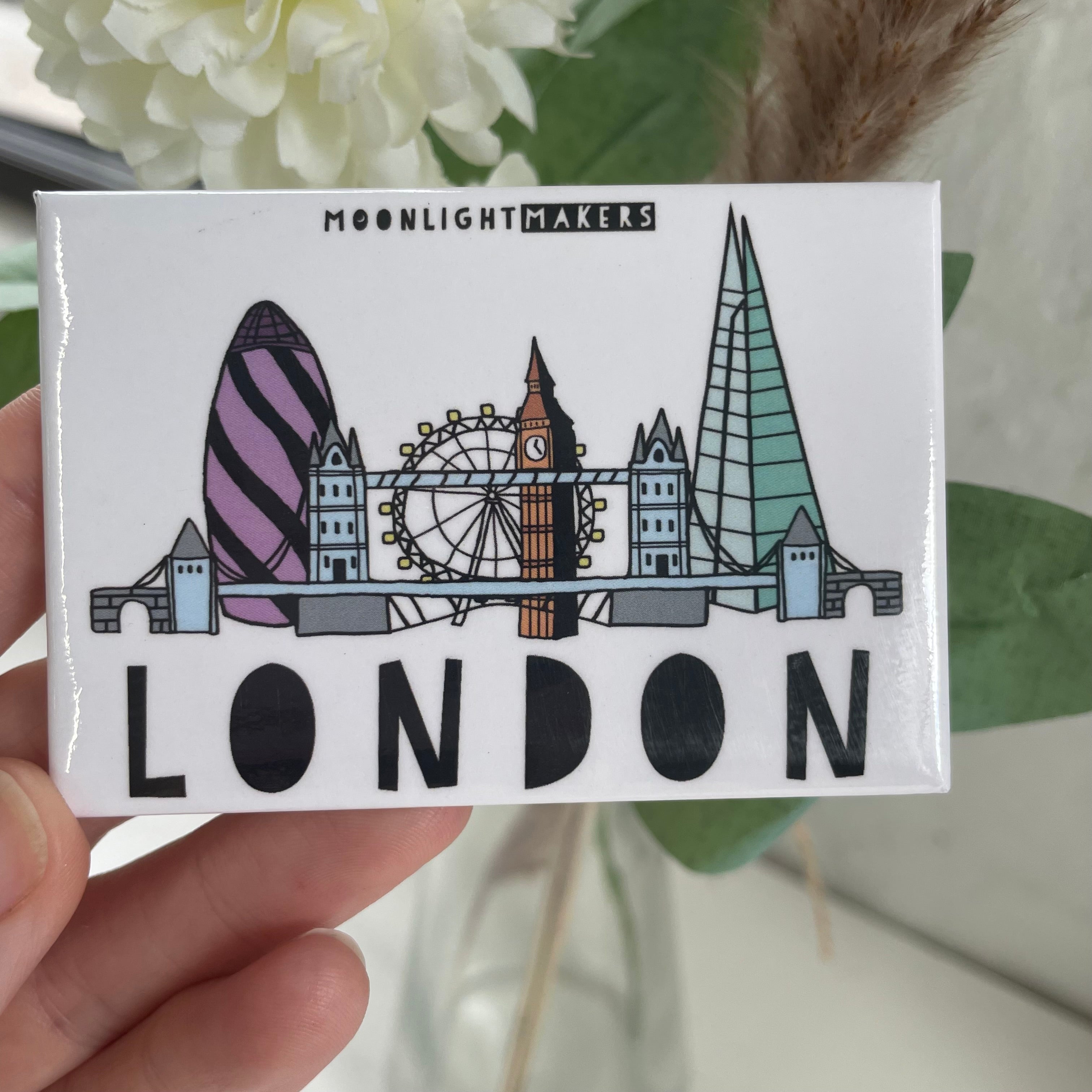 London, England - Magnet - MoonlightMakers