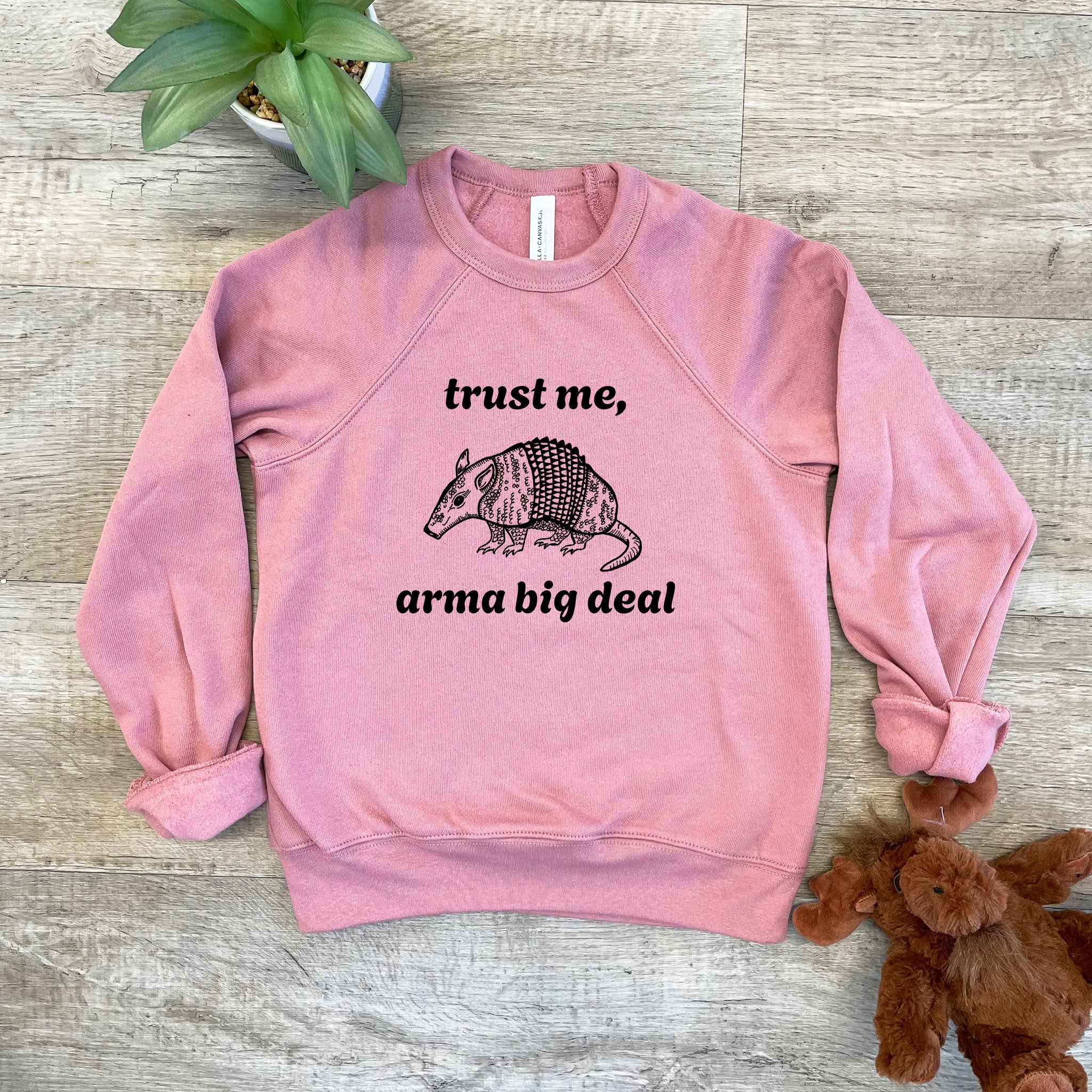 Trust Me, Arma Big Deal - Kid's Sweatshirt