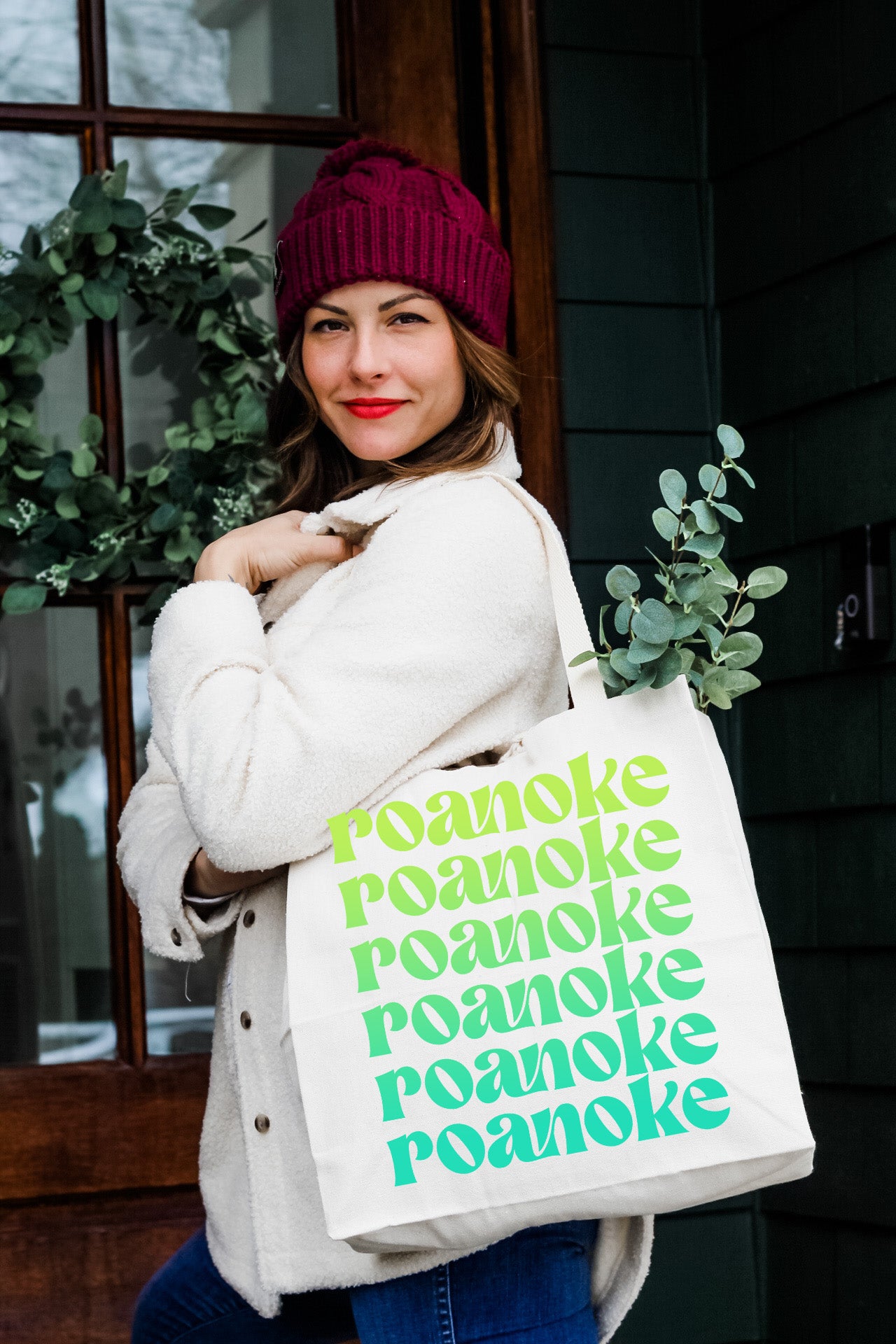 a woman is holding a bag with the words ponokie ponokie po