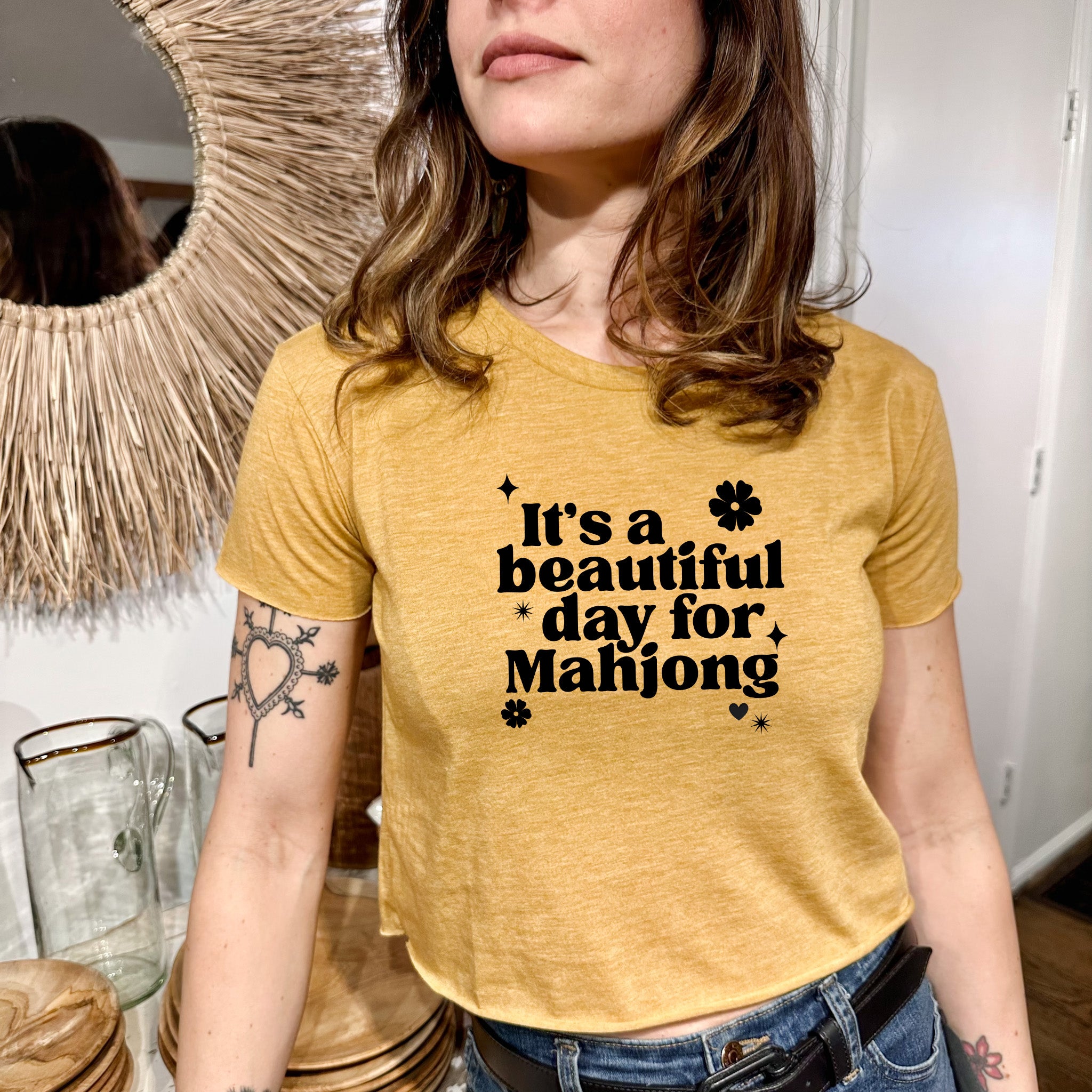 It's A Beautiful Day For Mahjong - Women's Crop Tee