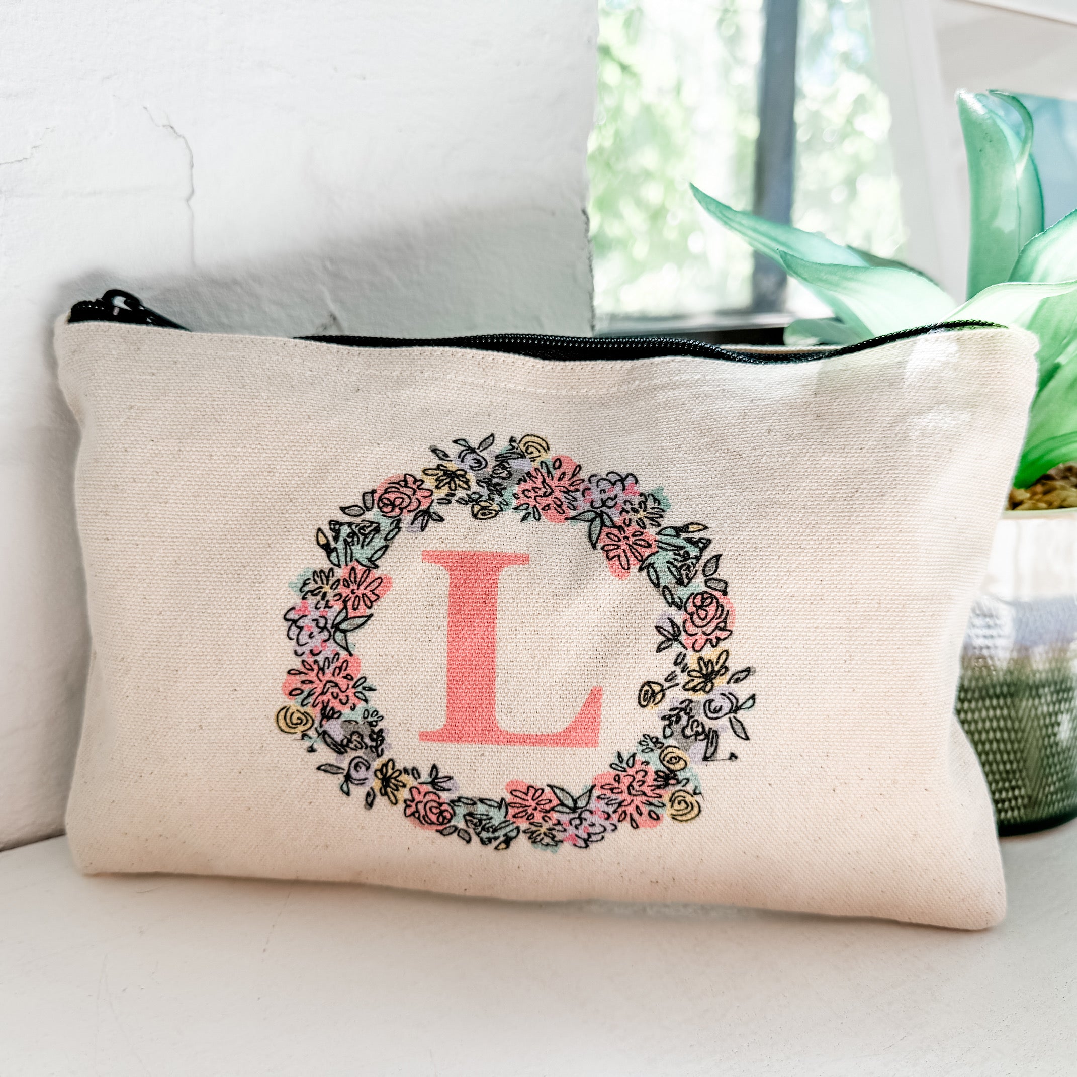 Custom Monogram Flower Wreath - Zipper Pouch - MoonlightMakers