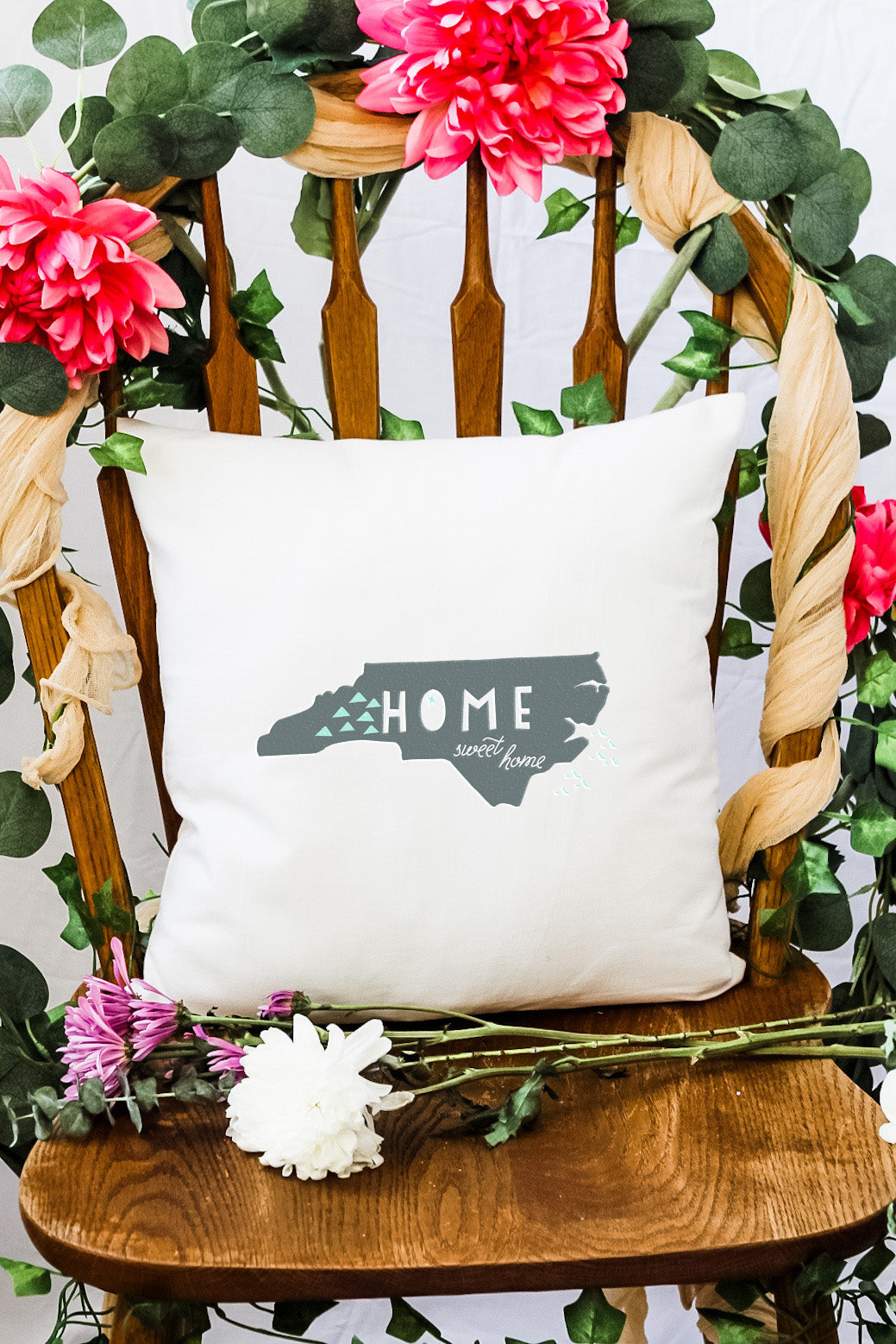 Home Sweet Home (NC) - Decorative Throw Pillow - MoonlightMakers