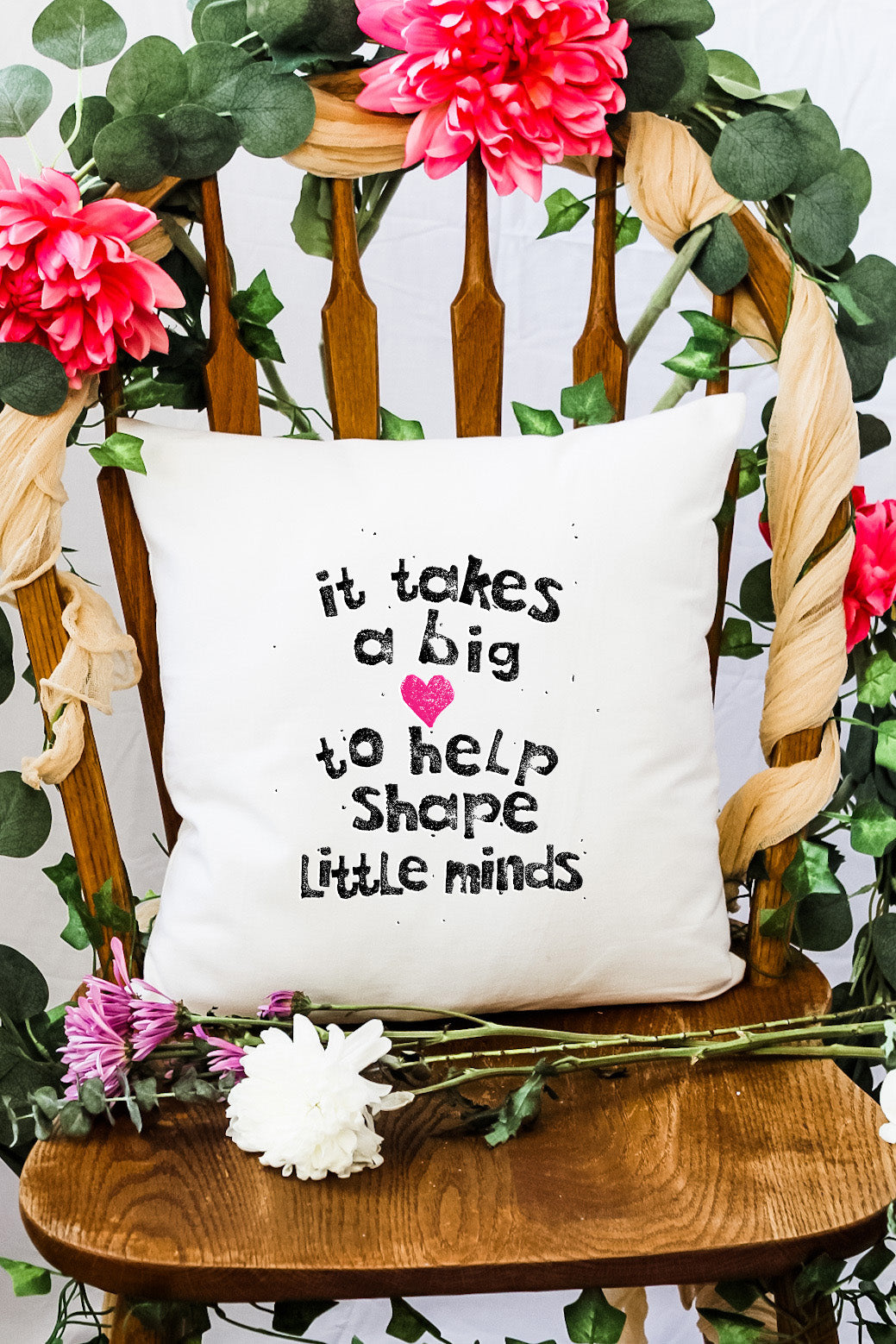 It Takes A Big Heart To Help Shape Little Minds - Decorative Throw Pillow - MoonlightMakers