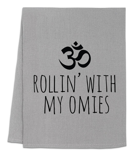 a towel with the words rollin'with my ommes printed on it