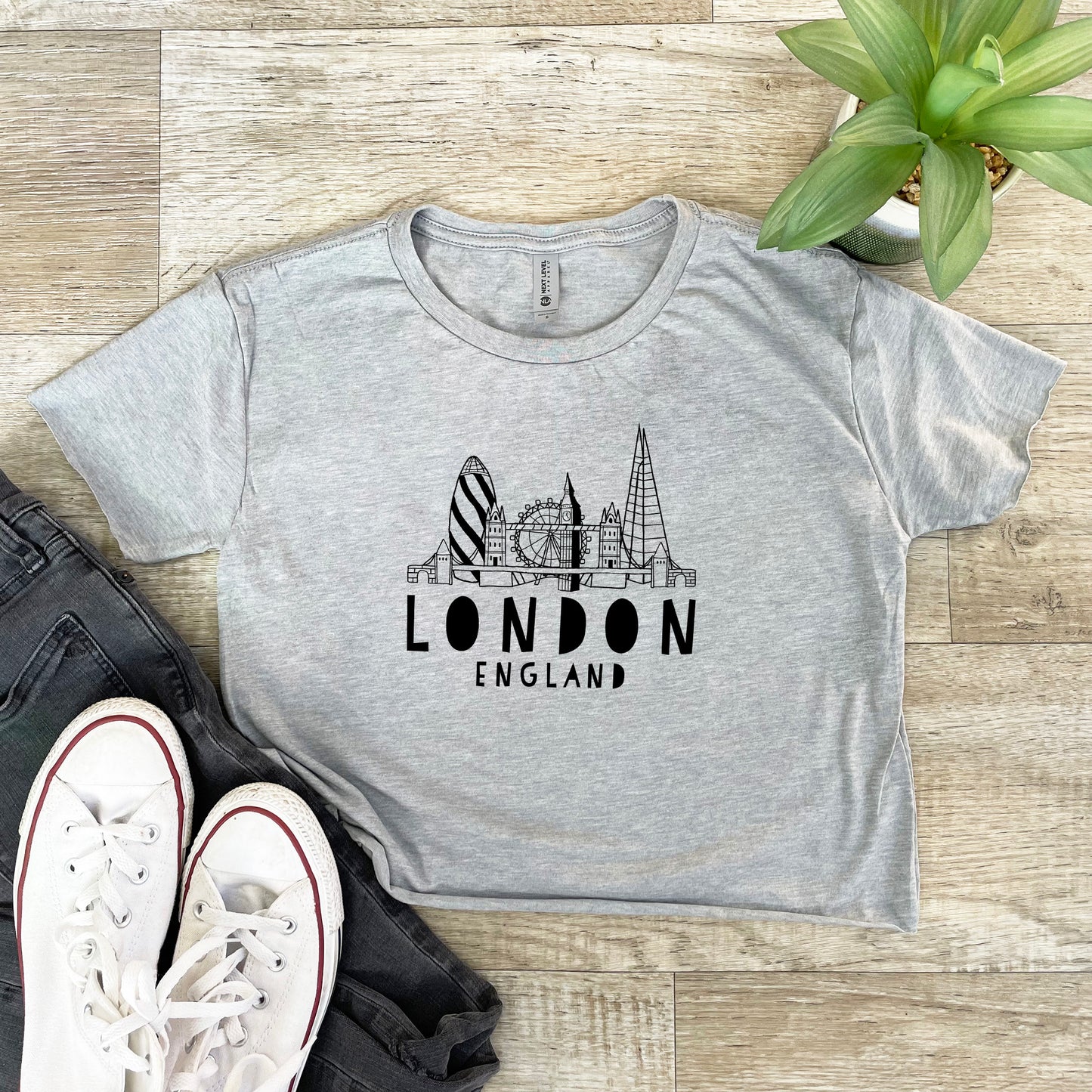 London Skyline - Women's Crop Tee - Heather Gray or Gold