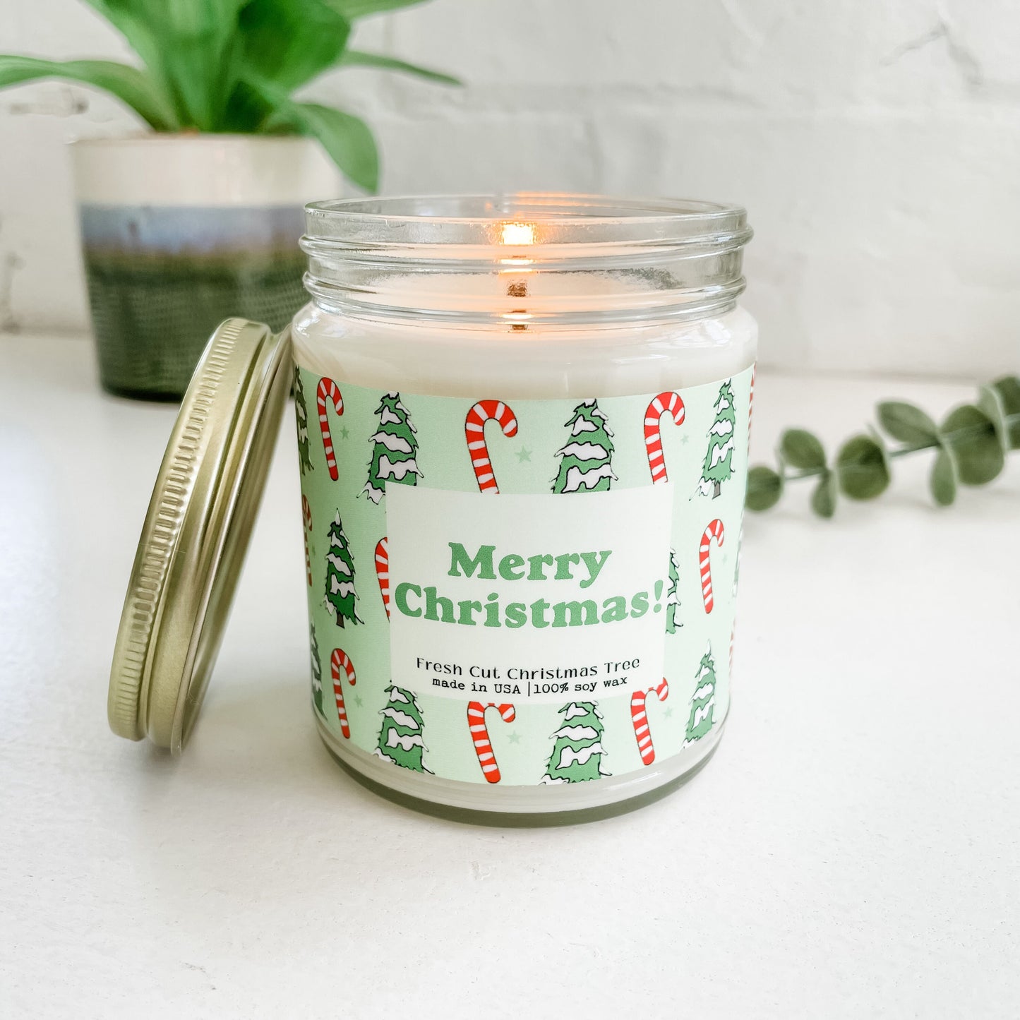 Merry Christmas - 9oz Glass Jar Soy Candle - Fresh Cut Christmas Tree Scent