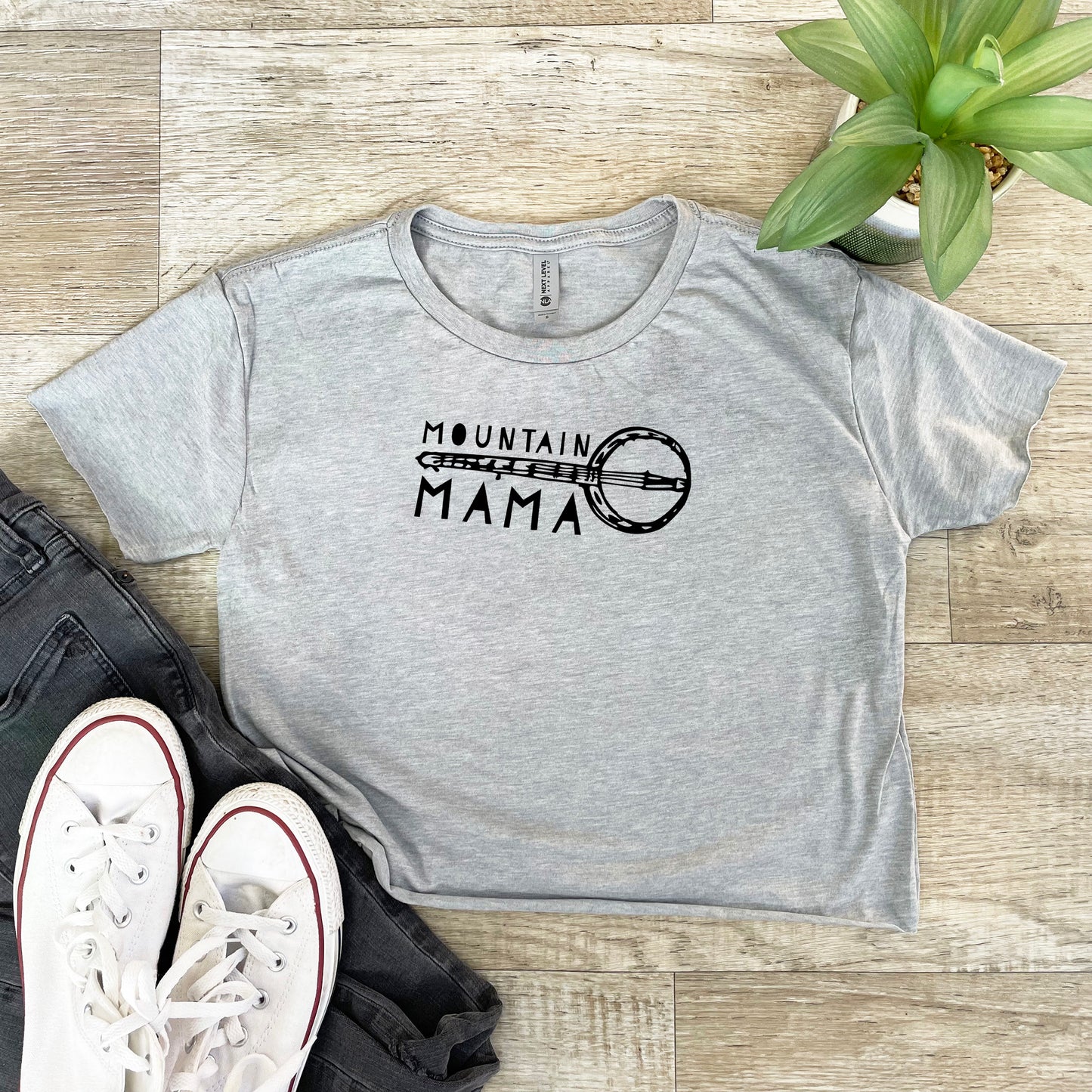 Mountain Mama (Banjo) - Women's Crop Tee - Heather Gray or Gold